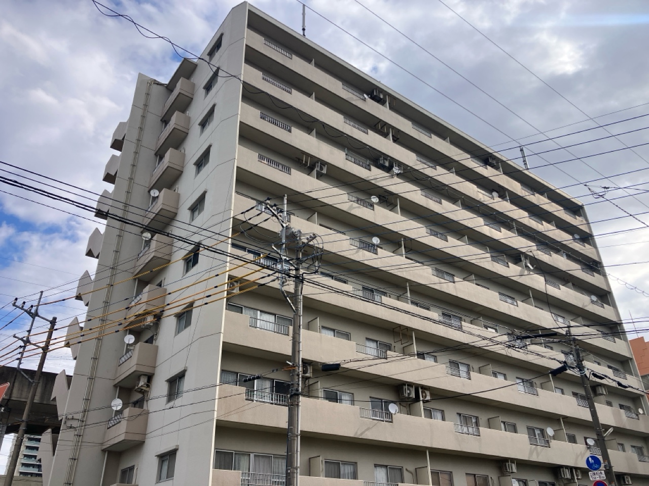 外壁改修143（Before）